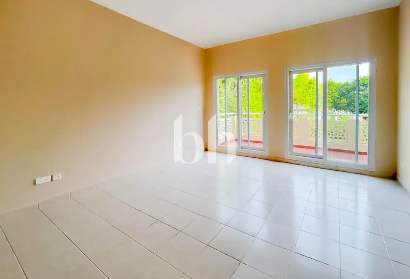 Great Location | VOT | Single Row | Type 7