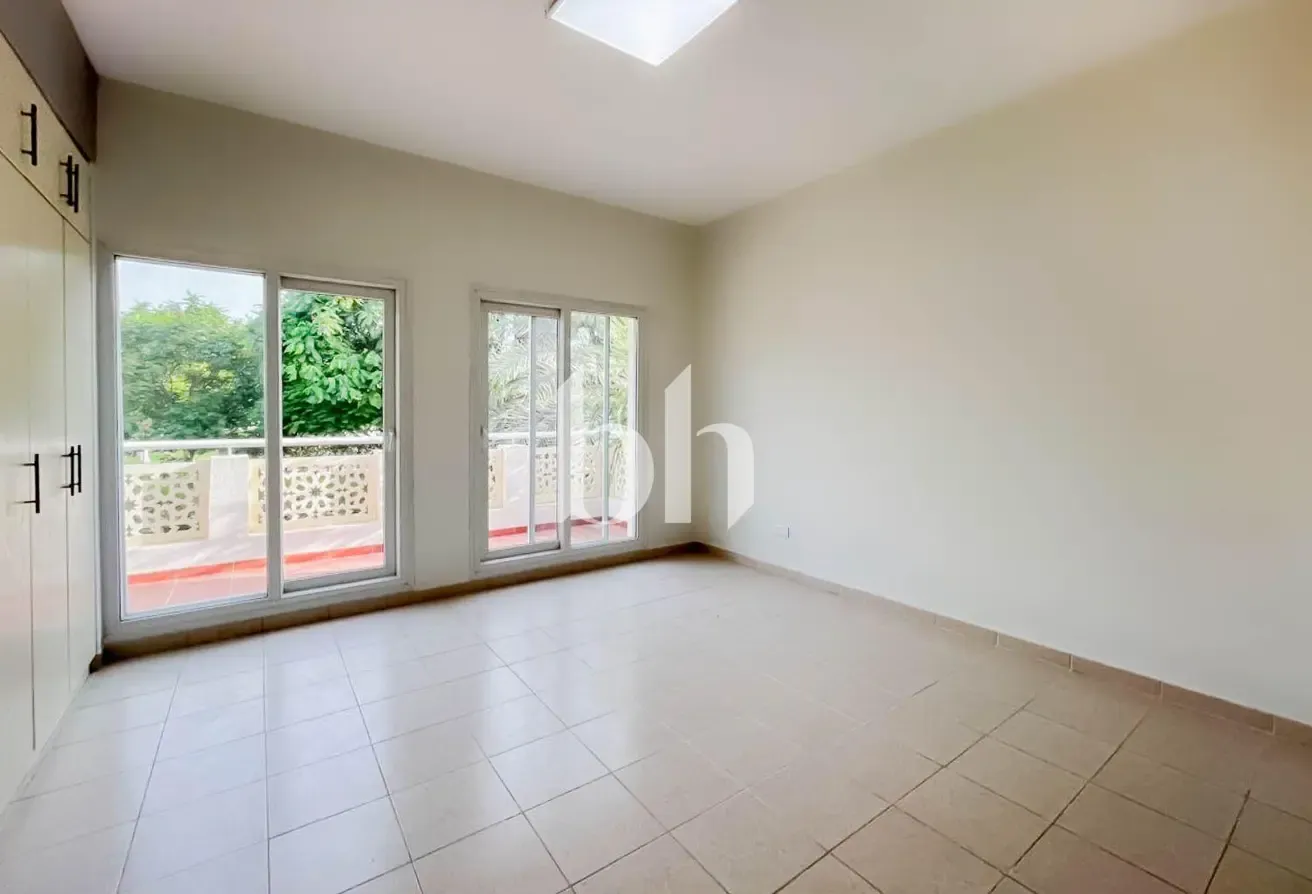Great Location | VOT | Single Row | Type 7
