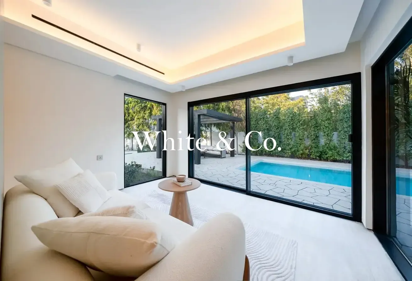 Turnkey |  Huge Plot | Vacant and Ready
