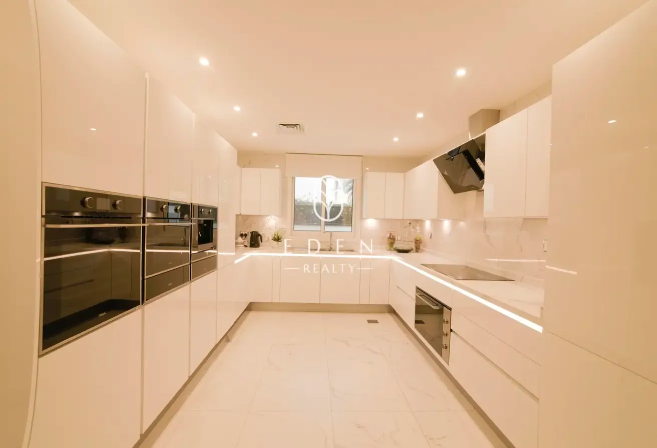 Exclusive 5BR Villa on Massive Cul-de-Sac Plot
