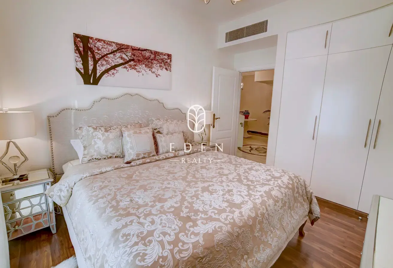 Exclusive 5BR Villa on Massive Cul-de-Sac Plot