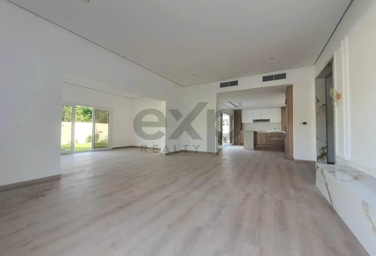 10,000 sqft Corner Plot | 1,300 AED/sqft Lake View