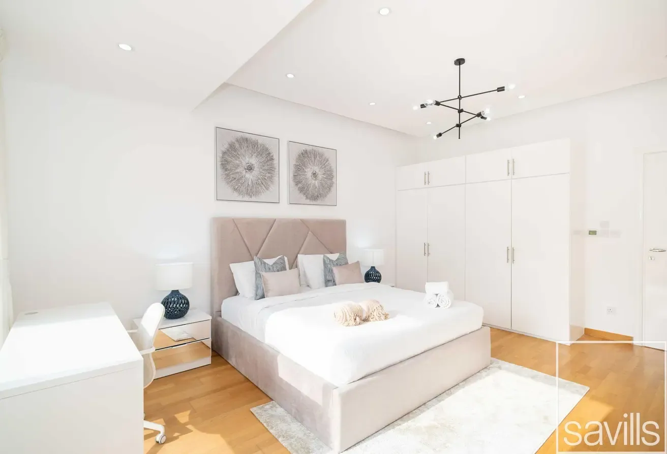 Negotiable | Semi Renovated | Lake View