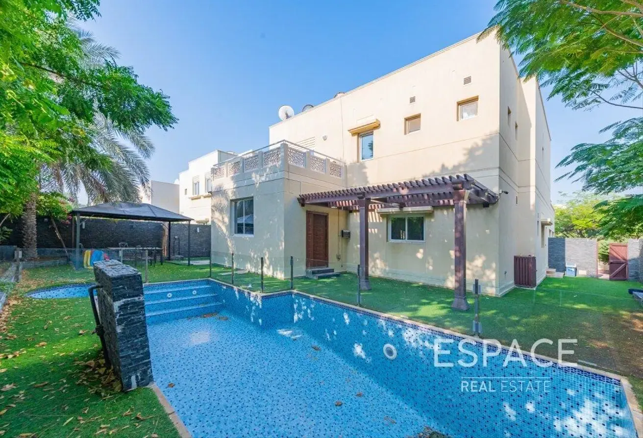 Exclusive | Upgraded | Central Location