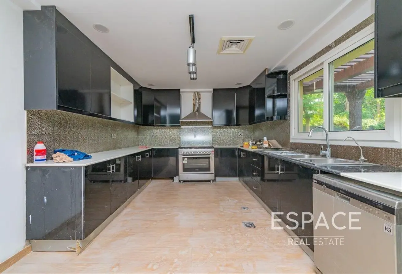 Exclusive | Upgraded | Central Location