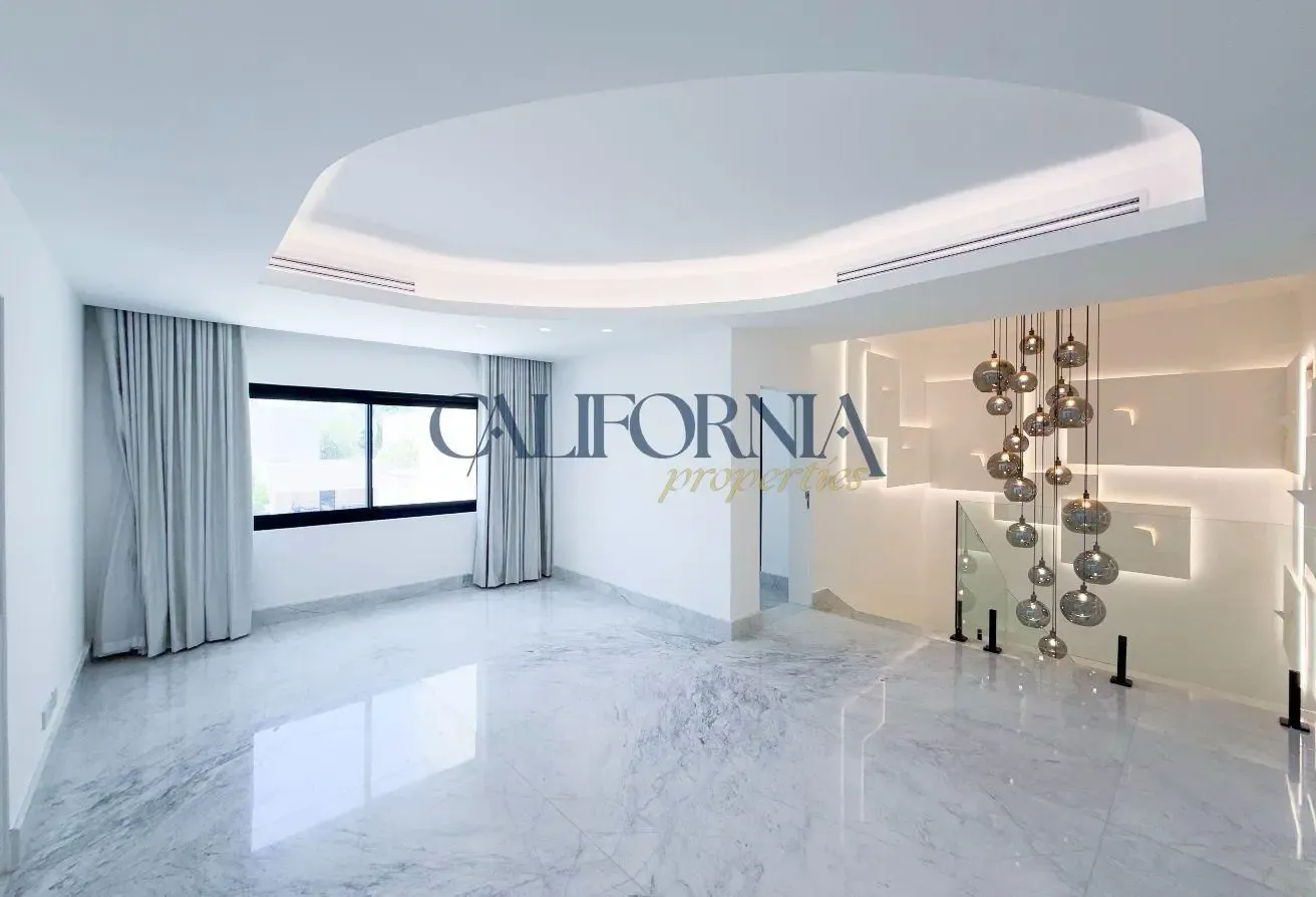 Single Corner Villa | Lake View | Branded Finishes