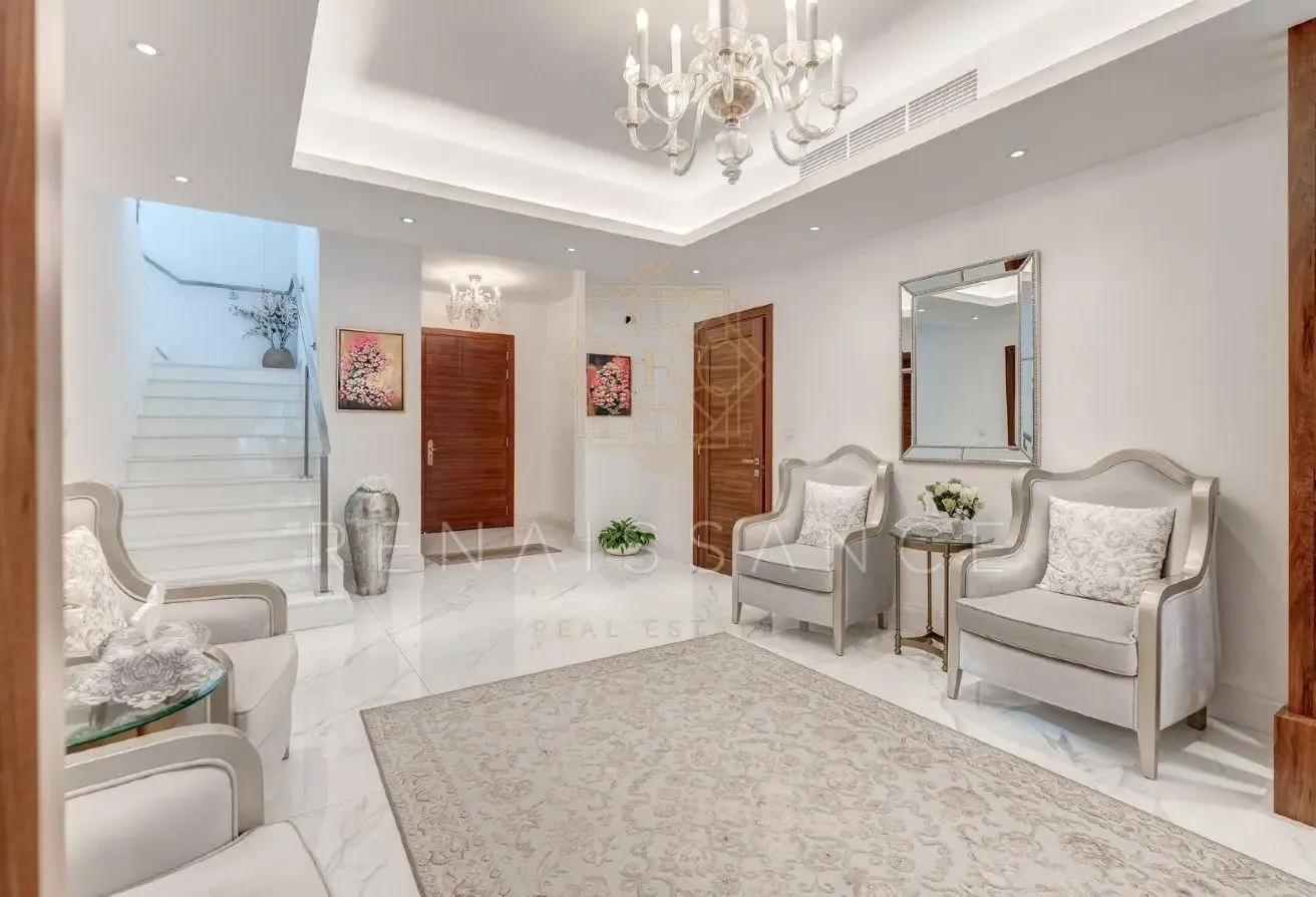 Fully Renovated 5BR | Meadows2 | Manicured Gardens