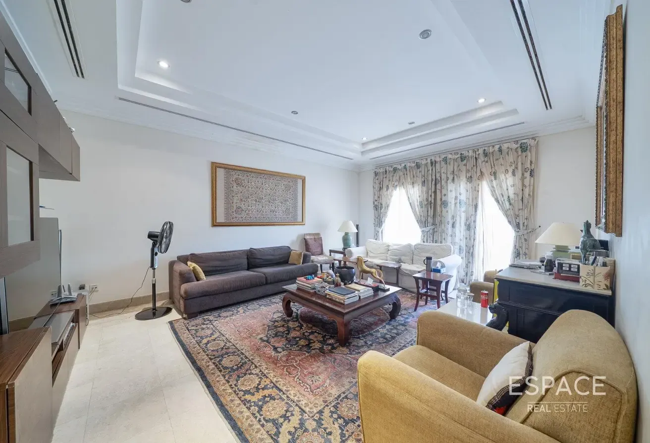 Rare E1 Hattan in Meadows 5 | Lake View