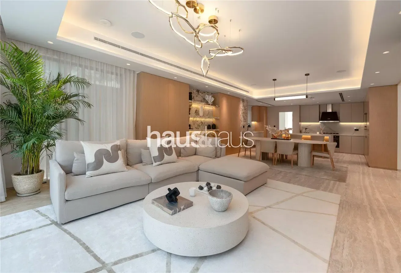 Exquisite Finish I Turn Key I 5 bed