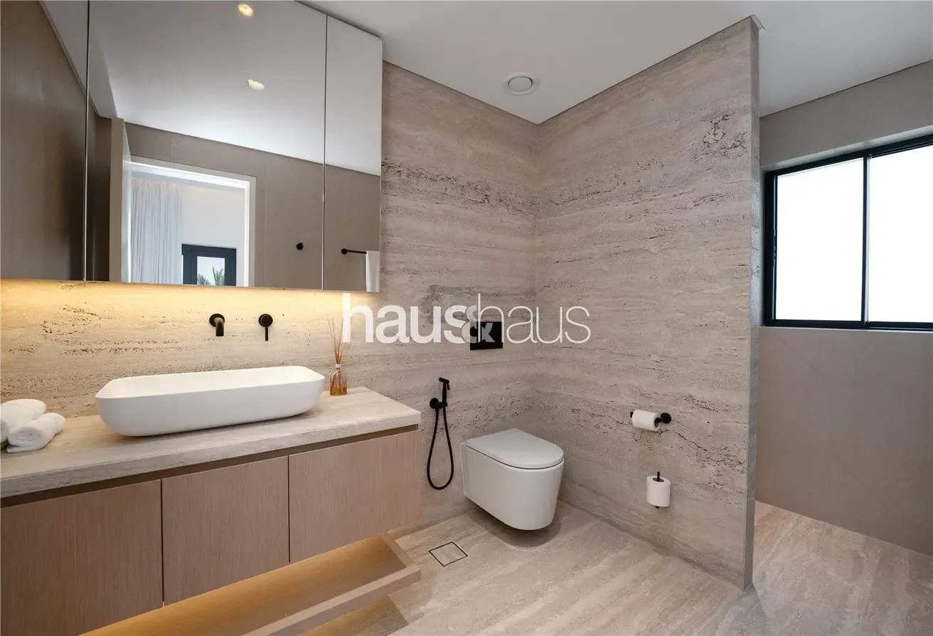 Exquisite Finish I Turn Key I 5 bed