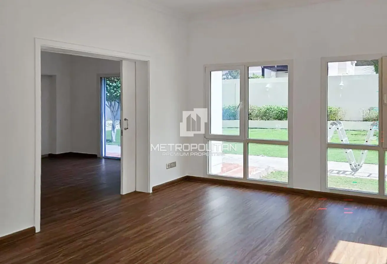 Lake View | Spacious Villa | Prime Location