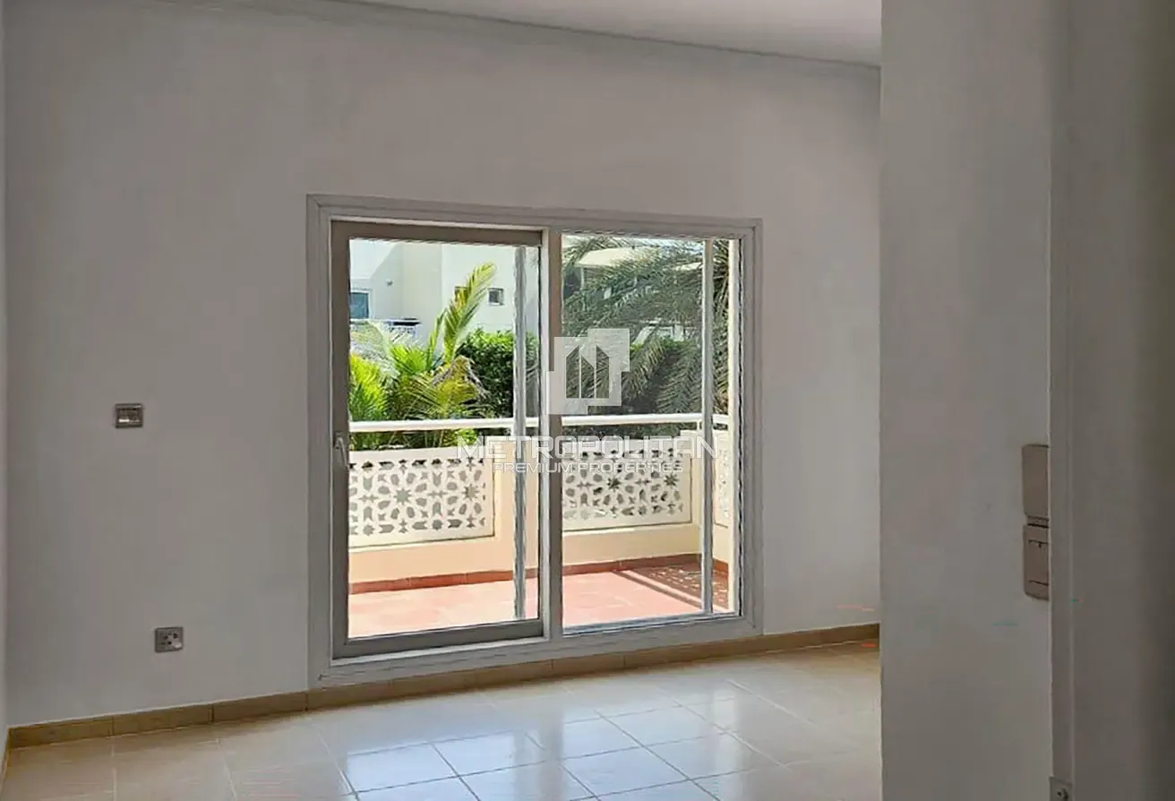 Lake View | Spacious Villa | Prime Location