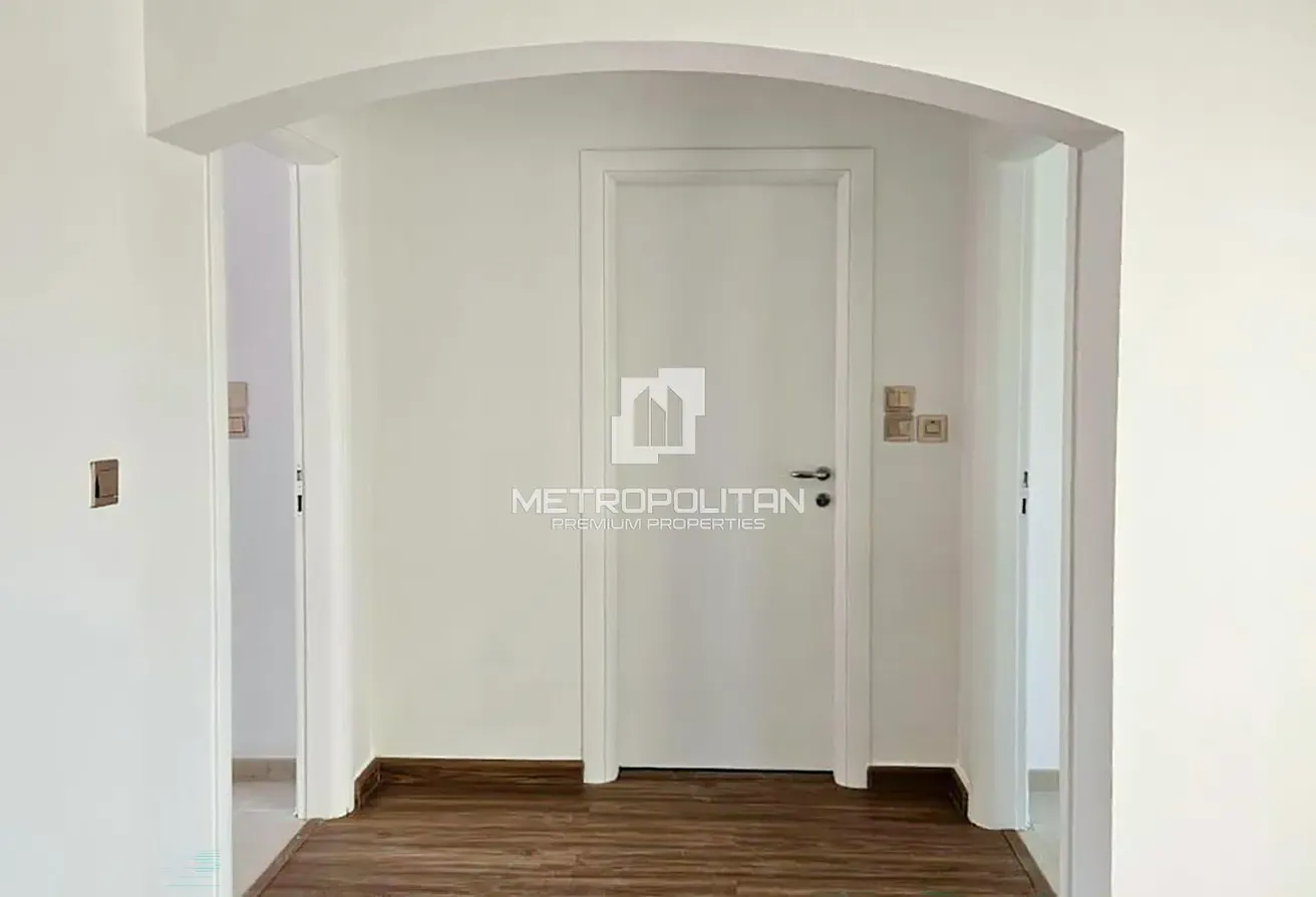 Lake View | Spacious Villa | Prime Location