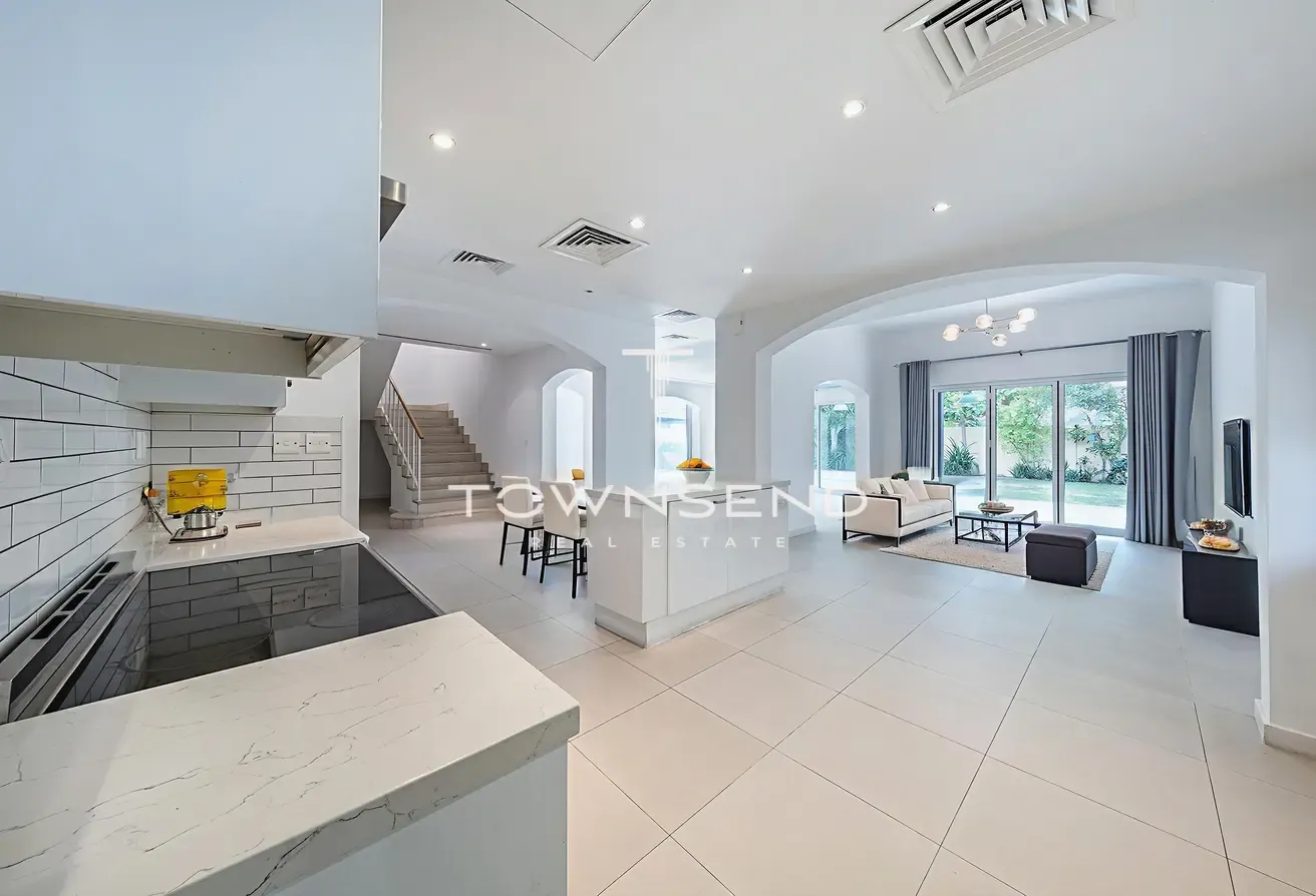 Vacant | Private Pool | Ground Floor Bedroom