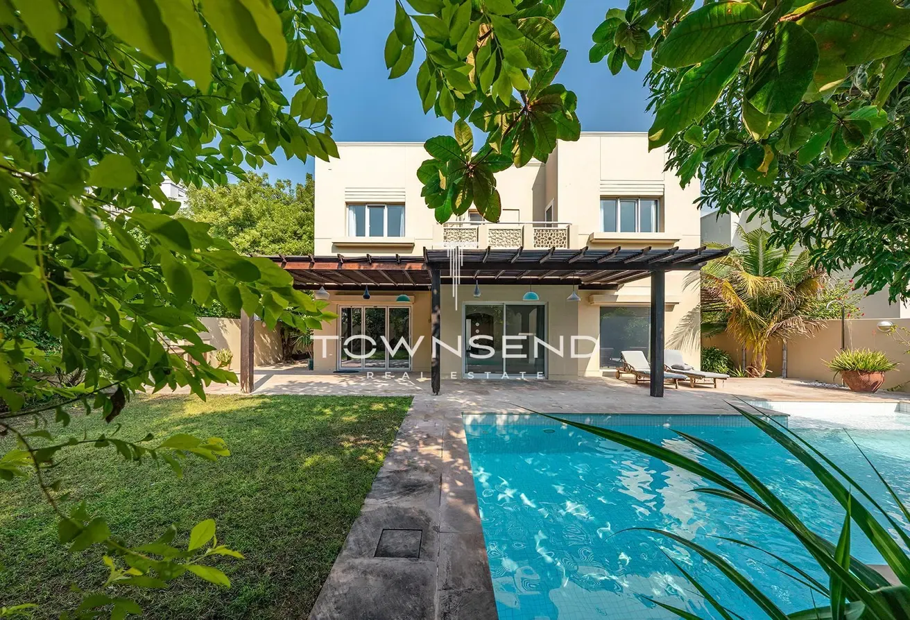 Vacant | Private Pool | Ground Floor Bedroom
