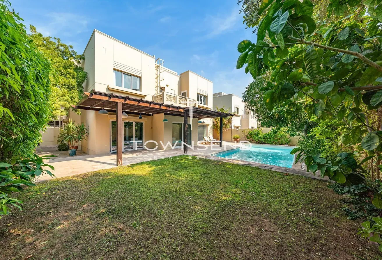 Vacant | Private Pool | Ground Floor Bedroom