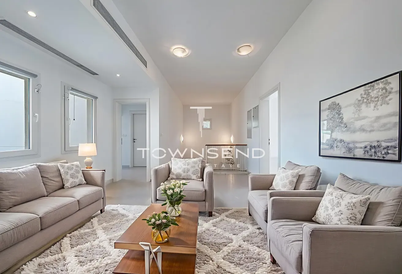 Vacant | Private Pool | Ground Floor Bedroom