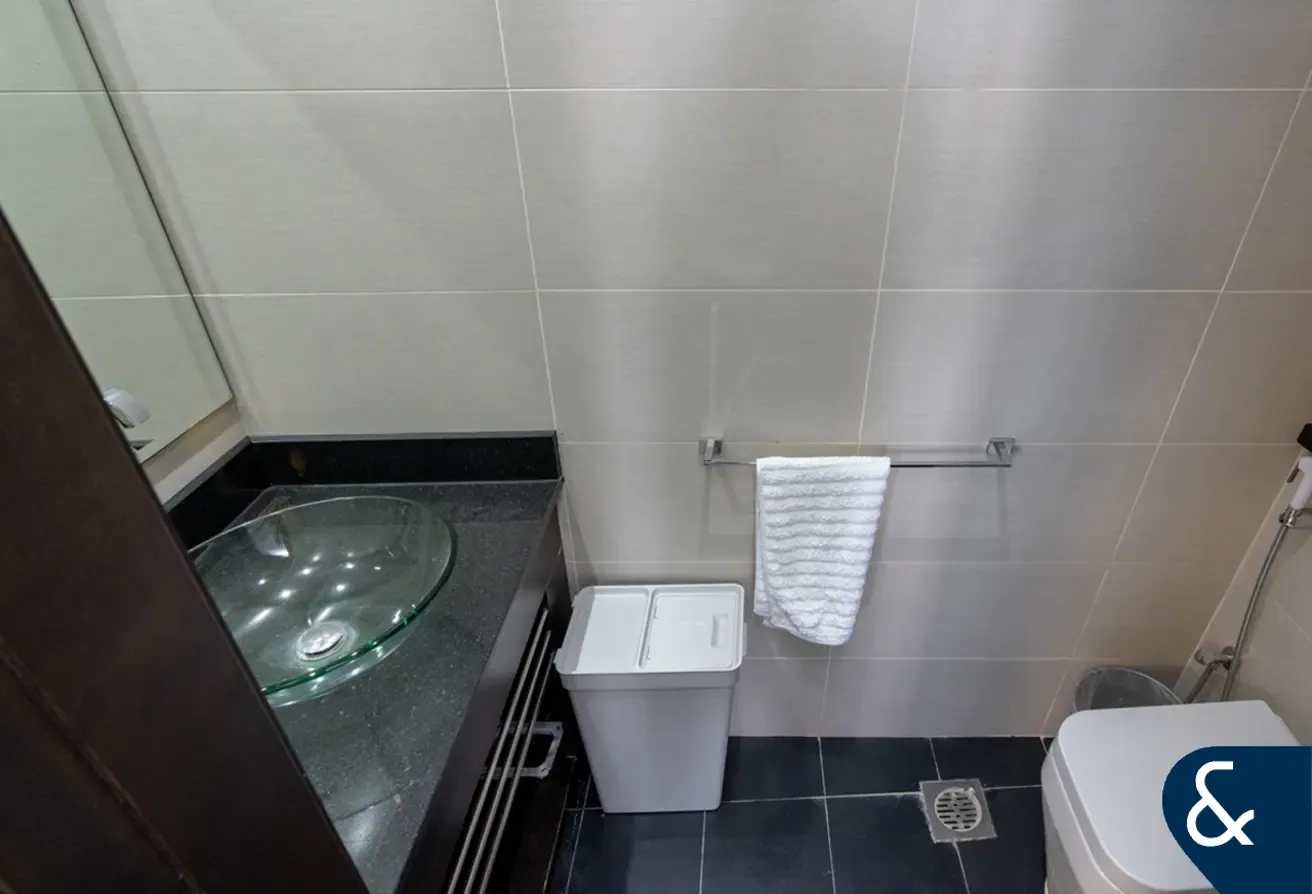 | One Bedroom | Sea View | High Floor |