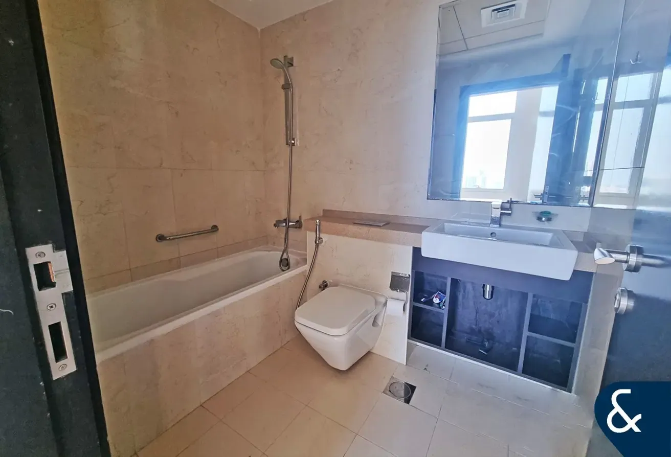 1 Bedroom | Sea View | Corner Unit | Balcony