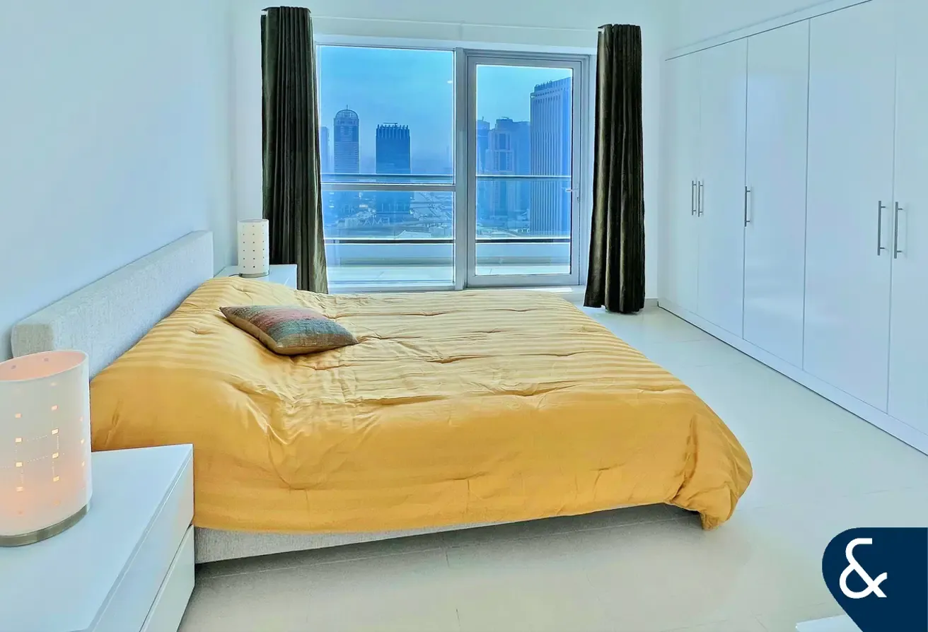 856 Sqft | Panoramic Marina View | Vacant