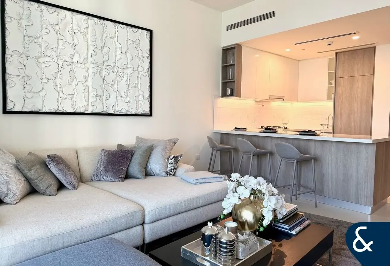 Vacant | Marina View | Newly Handed Over