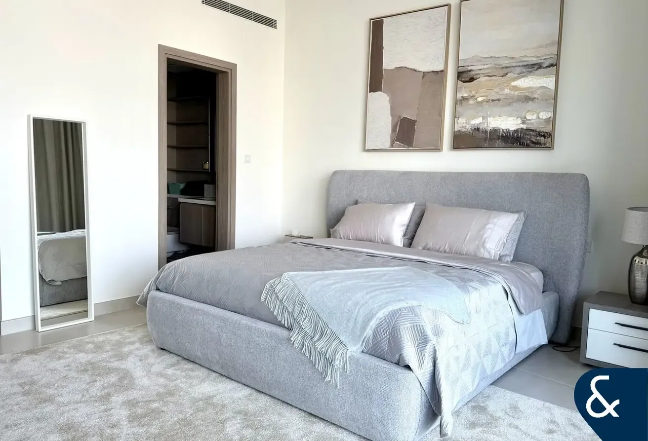 Vacant | Marina View | Newly Handed Over