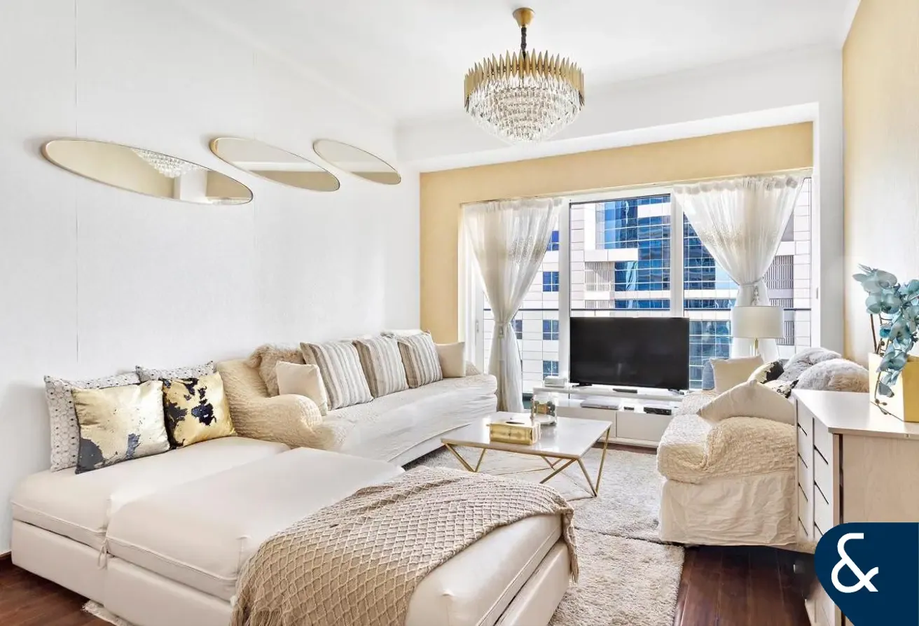 Upgraded | Sea Views | Vacant | Motivated