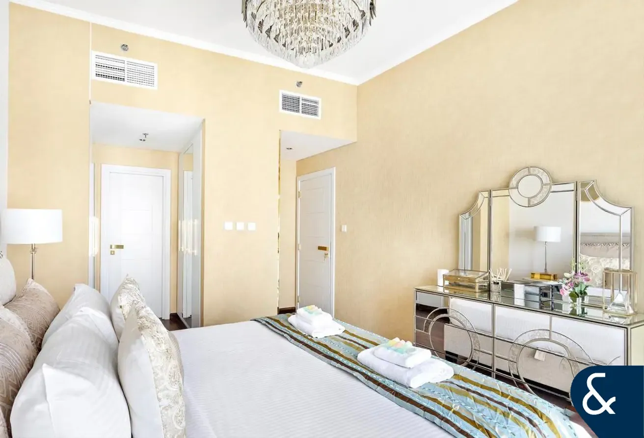Upgraded | Sea Views | Vacant | Motivated
