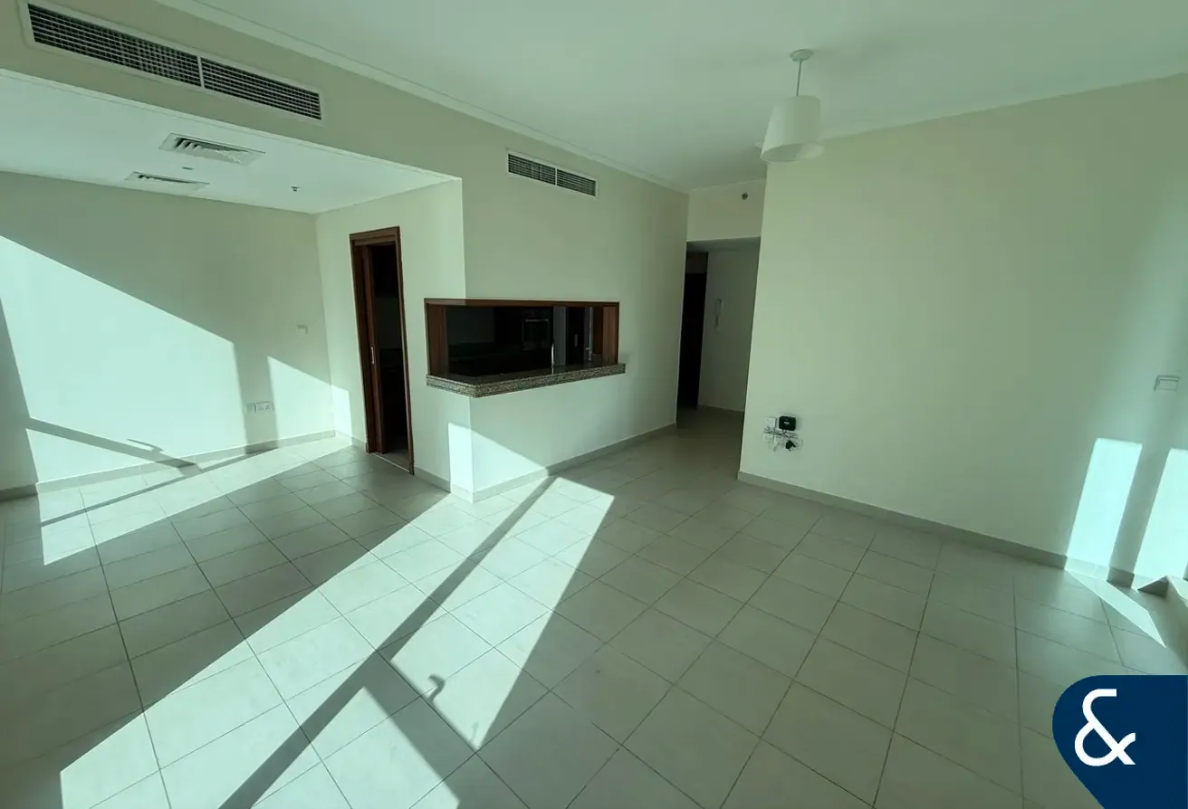 Vacant | Marina View | 953 Sqft | 1 Bedroom