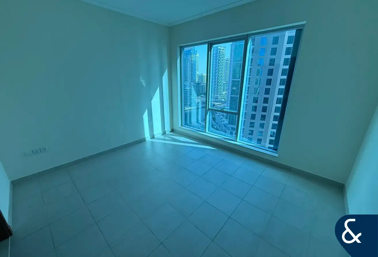 Vacant | Marina View | 953 Sqft | 1 Bedroom