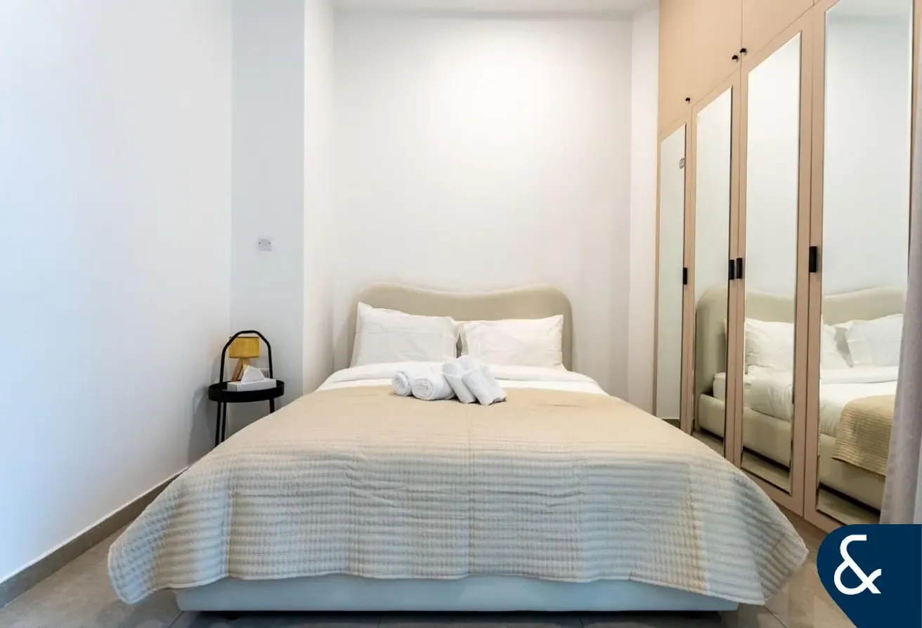 1 Bedroom | Upgraded | Furnished | Vacant