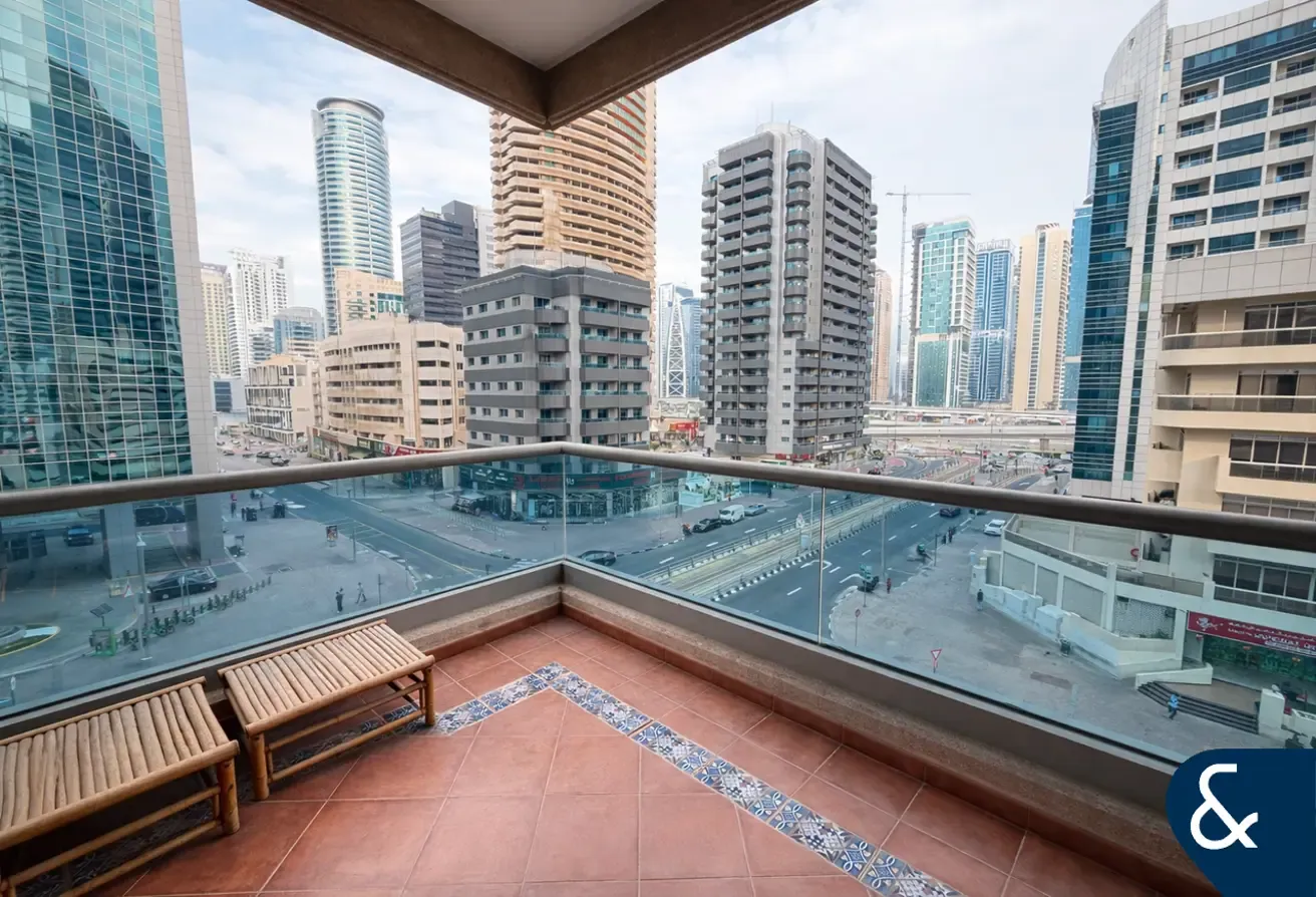Low Floor | Vacant | 1 Bed | Close To Metro