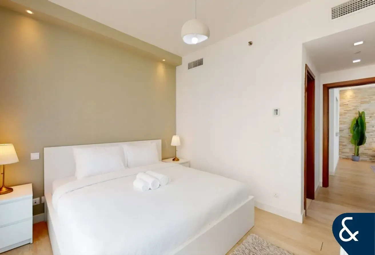 One Bedroom | Marina View | VOT