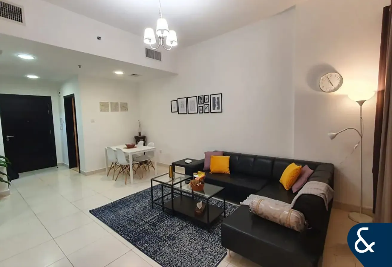 Spacious 1 Bed | Partial Views | 940.98 SqFt