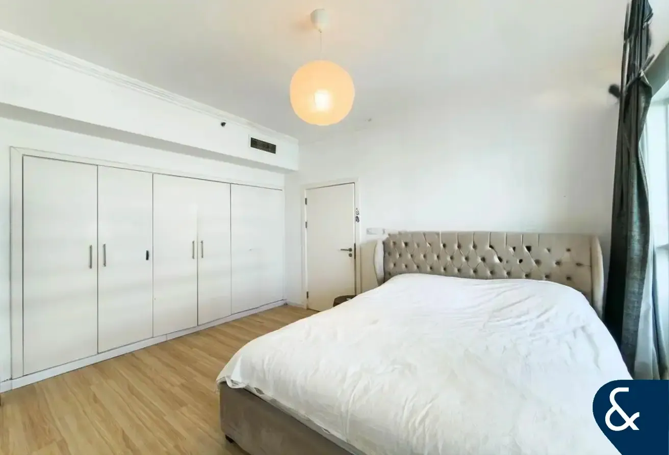 912 Sqft | Marina View | Upgraded Flooring