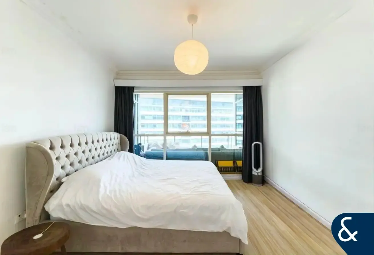 912 Sqft | Marina View | Upgraded Flooring