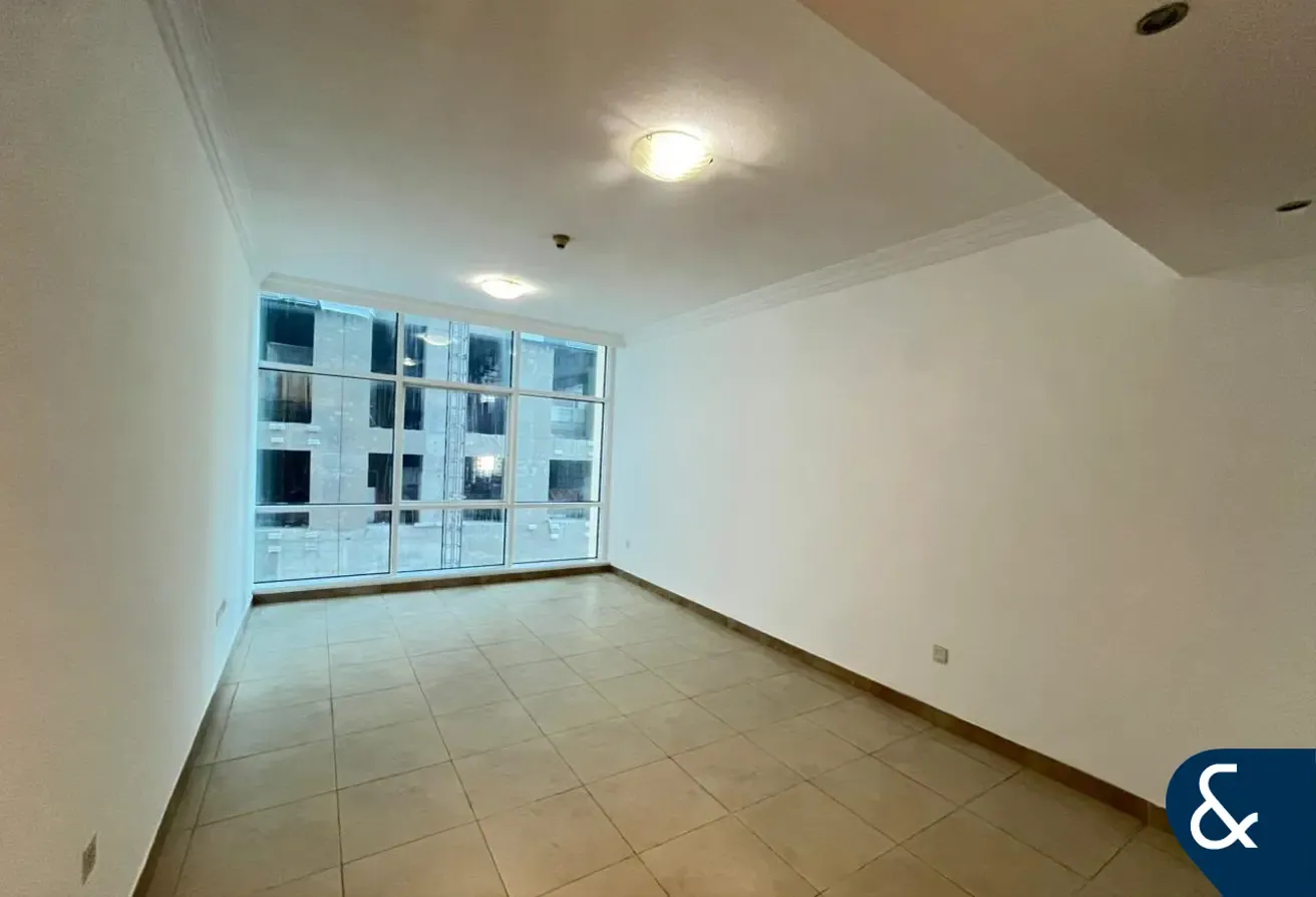 1 Bedroom | Vacant Now | Low Floor | MAG218