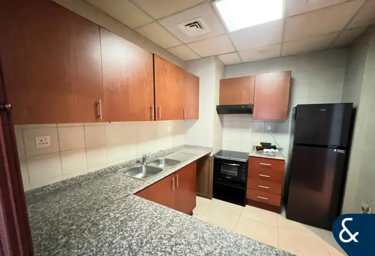 1 Bedroom | Vacant Now | Low Floor | MAG218