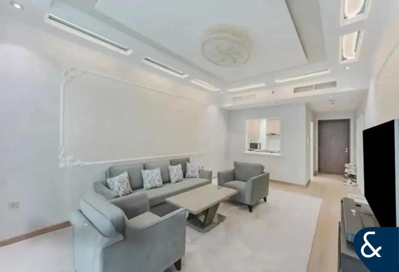 1 Bedroom | MAG 218 | Renovated Apartment