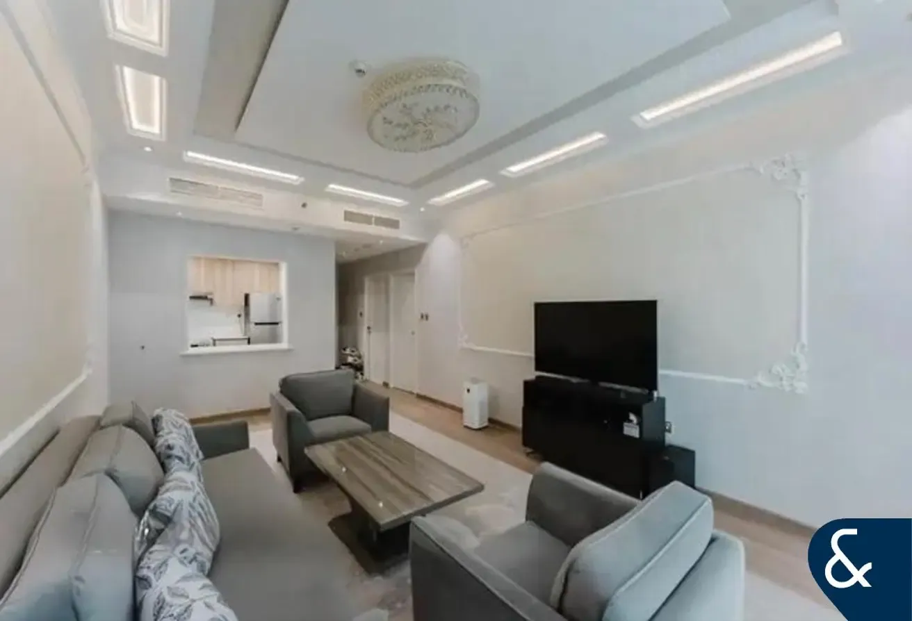 1 Bedroom | MAG 218 | Renovated Apartment