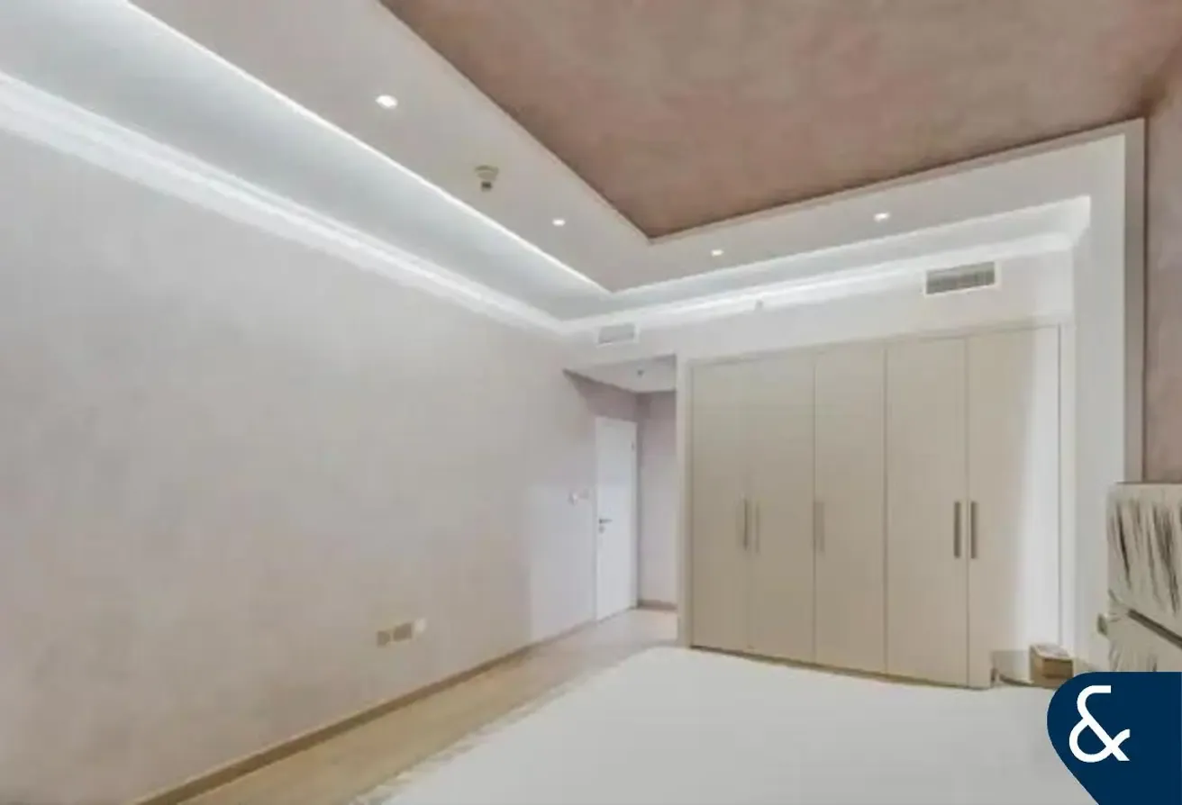 1 Bedroom | MAG 218 | Renovated Apartment