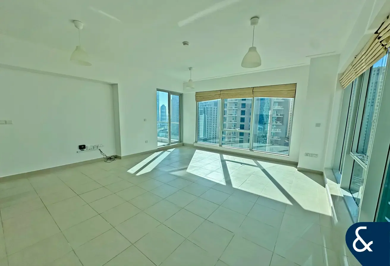Vacant | One Bedroom Apartment | 891 sqft