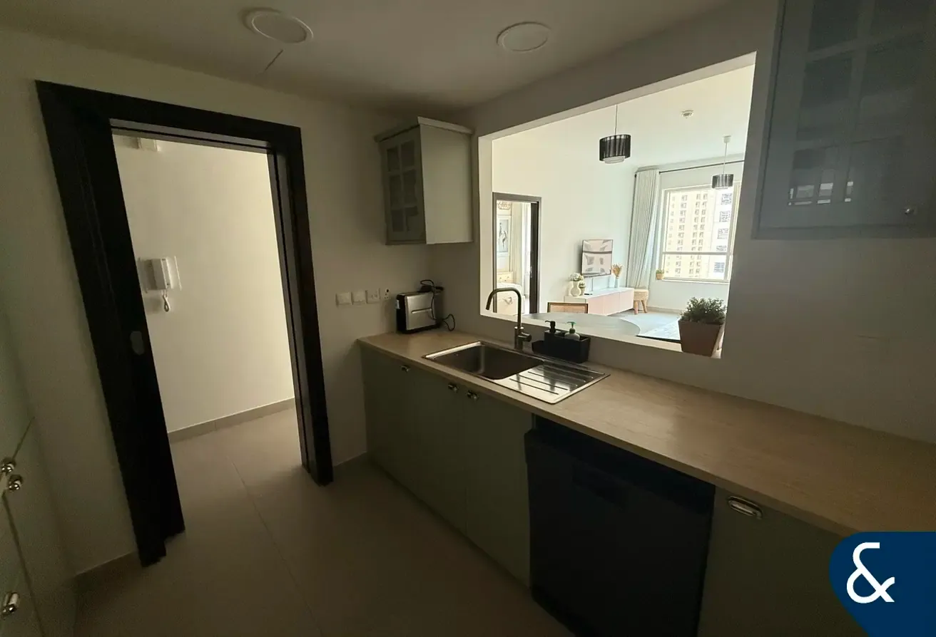 Upgraded | Vacant Now | EMAAR | One Bedroom