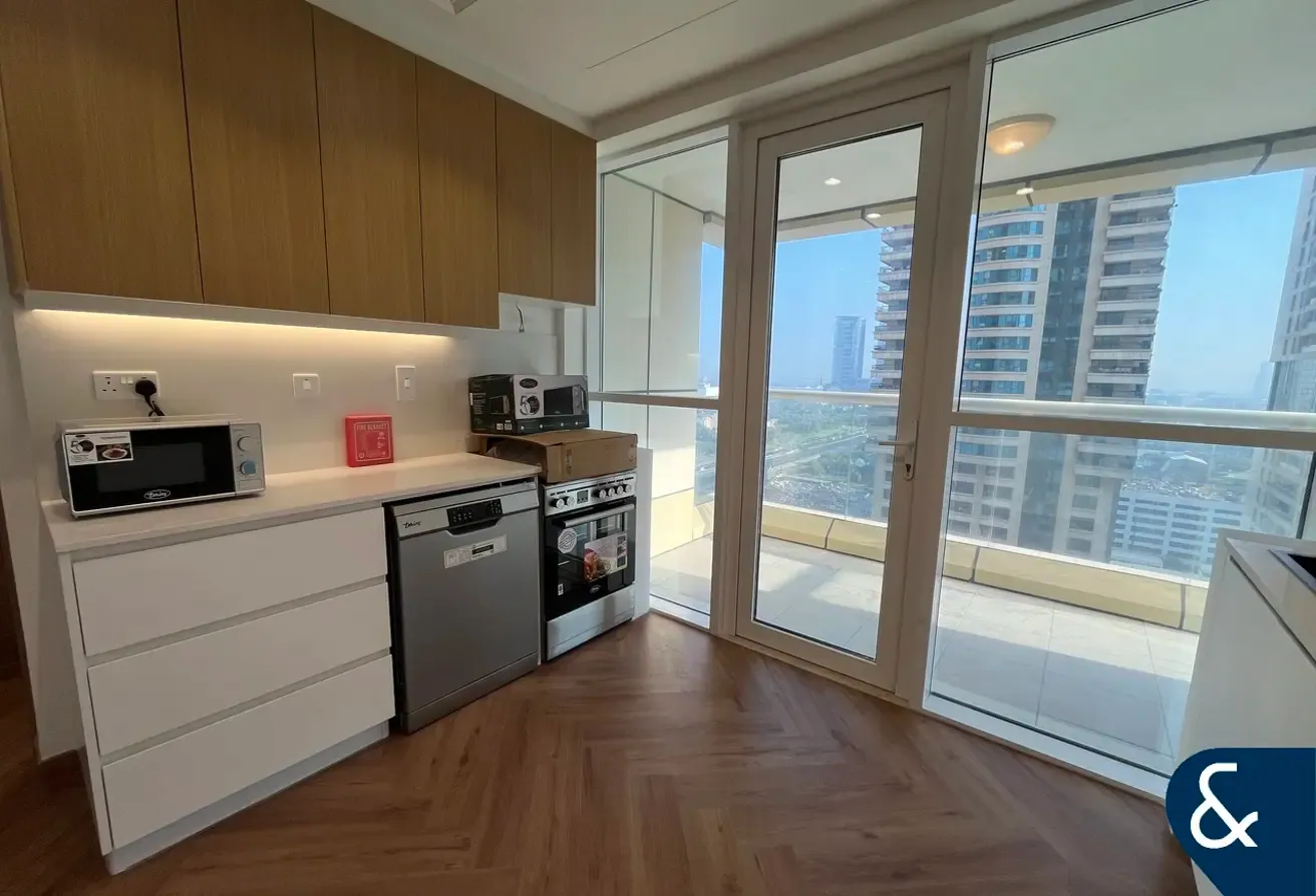 Sea View | Vacant | Fully Upgraded | 1 Bed