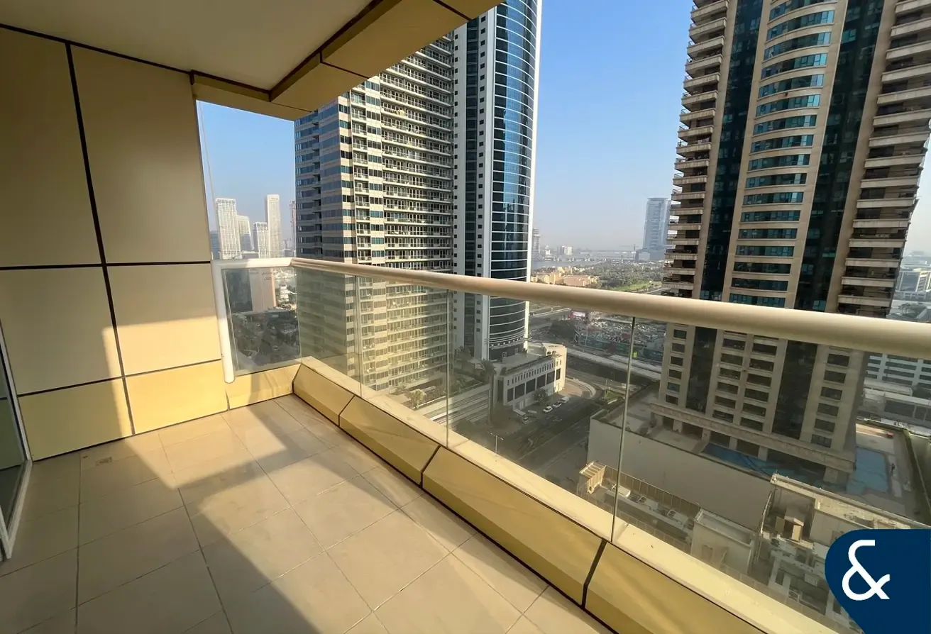Sea View | Vacant | Fully Upgraded | 1 Bed
