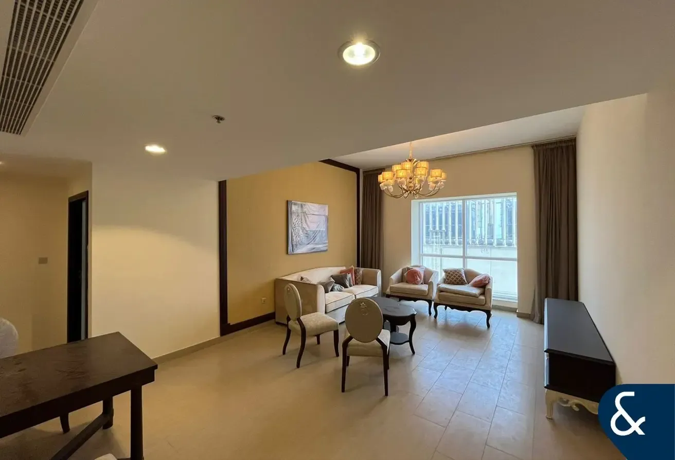 964 SQ FT - HIGH FLOOR - FURNISHED