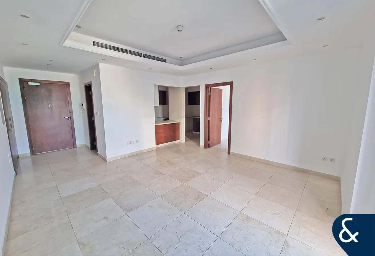 Full Marina View | Vacant | High Floor