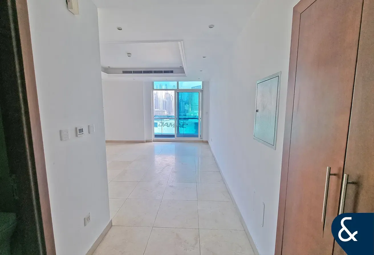 Full Marina View | Vacant | High Floor