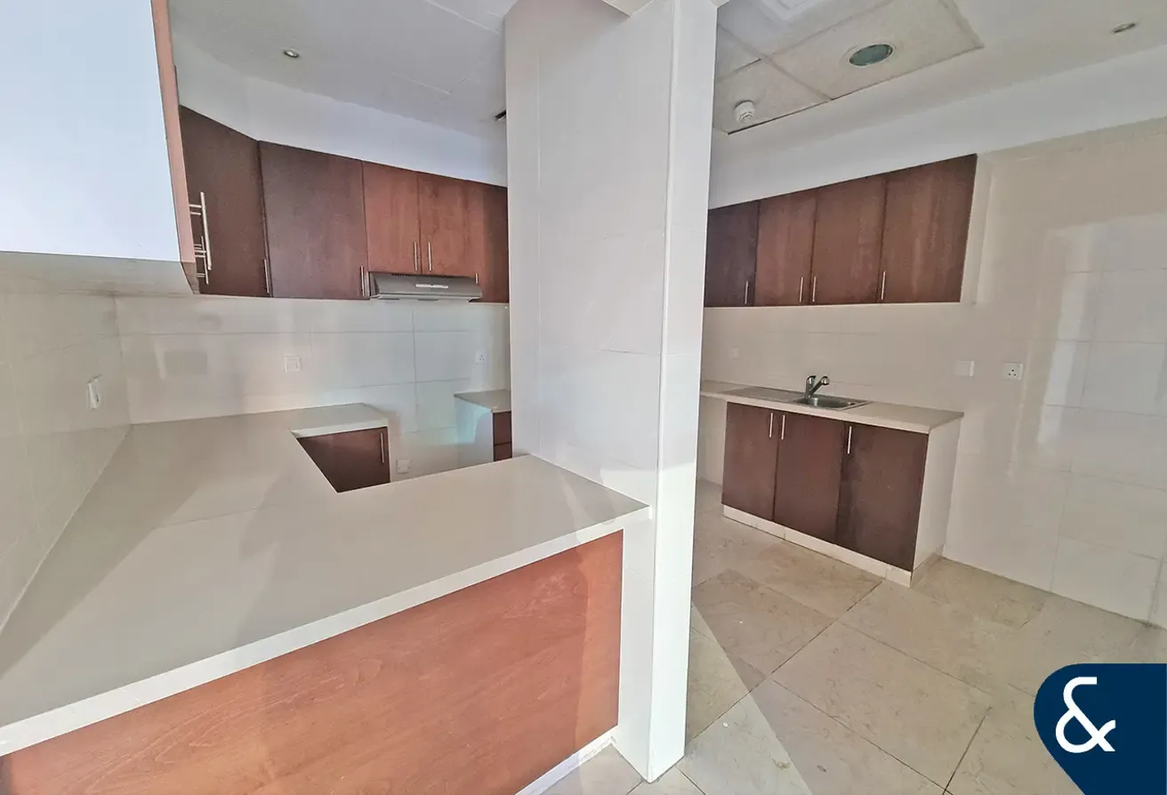 Full Marina View | Vacant | High Floor