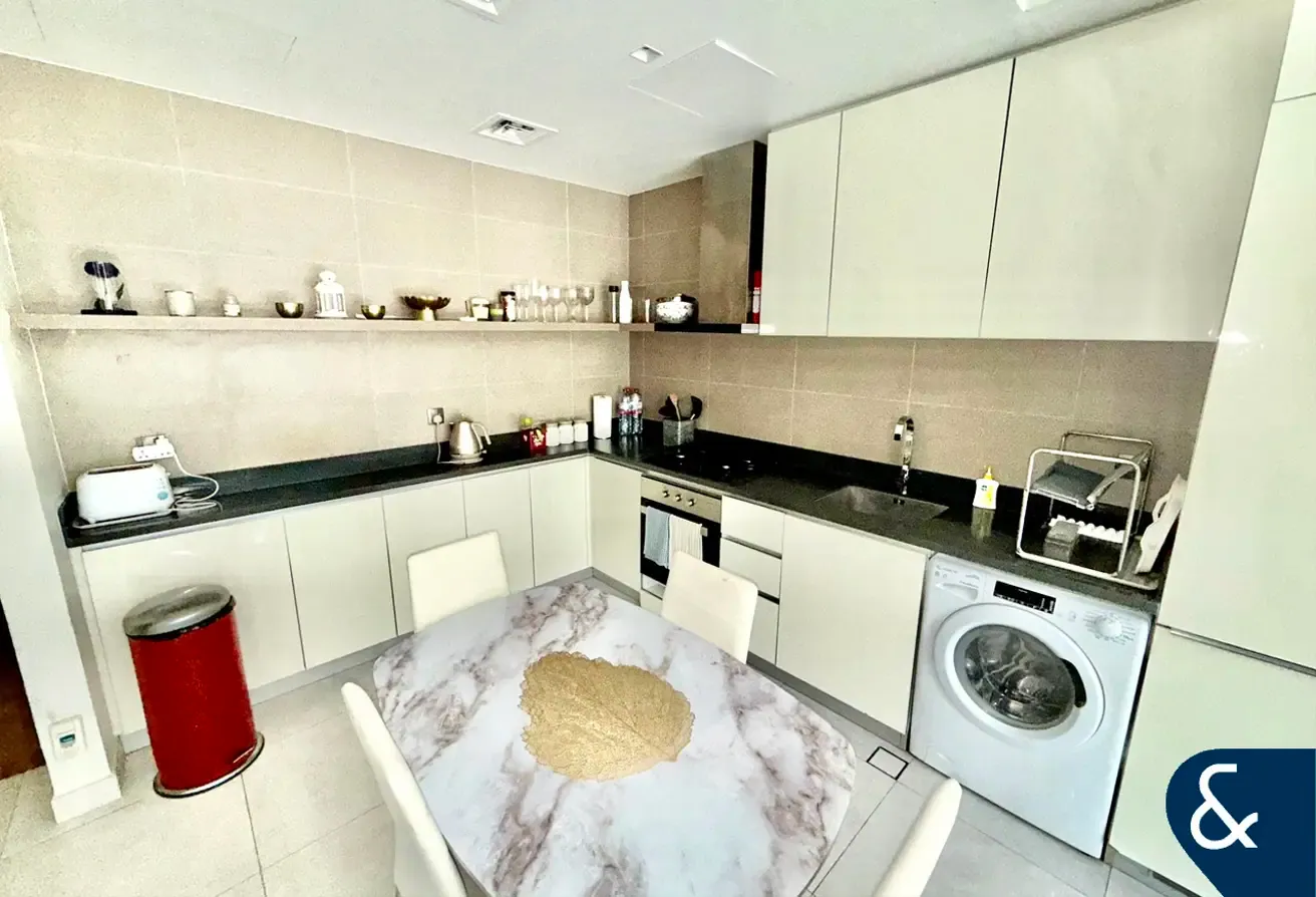 One Bedroom | Large Layout | Vacant Now